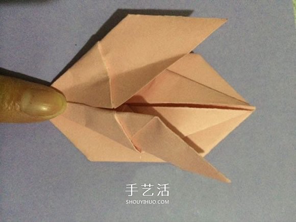 立体兔子的简单折法 儿童手工折纸兔子图解 -  www.shouyihuo.com
