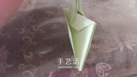 立体树苗的折法图解 折纸树苗的方法步骤图 -  www.shouyihuo.com