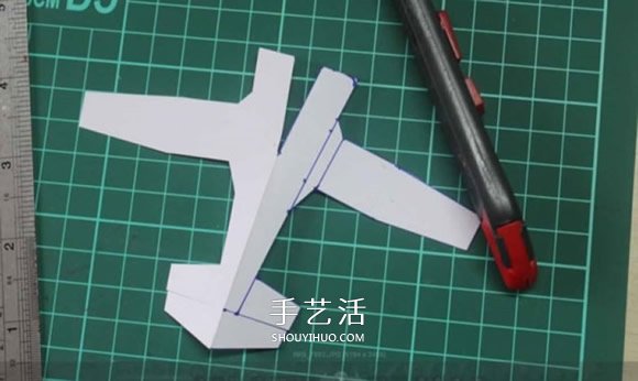 滑翔机模型的制作方法 卡纸做滑翔机模型图解 -  www.shouyihuo.com