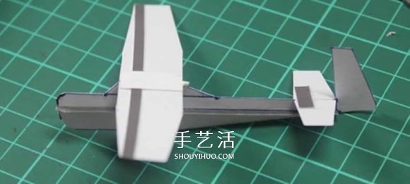 滑翔机模型的制作方法 卡纸做滑翔机模型图解 -  www.shouyihuo.com