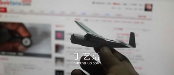 滑翔机模型的制作方法 卡纸做滑翔机模型图解 -  www.shouyihuo.com