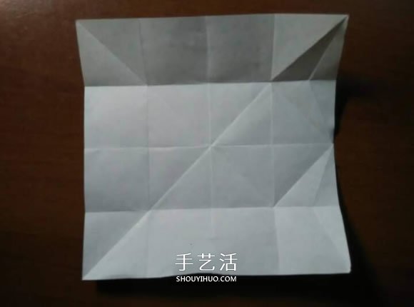 好玩魔术盒的折法图解 可收缩盒子的折法步骤 -  www.shouyihuo.com