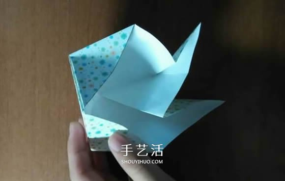 好玩魔术盒的折法图解 可收缩盒子的折法步骤 -  www.shouyihuo.com