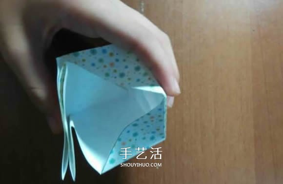 好玩魔术盒的折法图解 可收缩盒子的折法步骤 -  www.shouyihuo.com