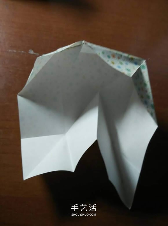 好玩魔术盒的折法图解 可收缩盒子的折法步骤 -  www.shouyihuo.com