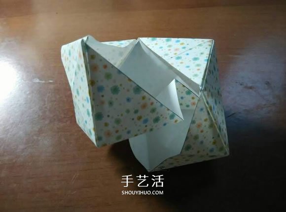 好玩魔术盒的折法图解 可收缩盒子的折法步骤 -  www.shouyihuo.com