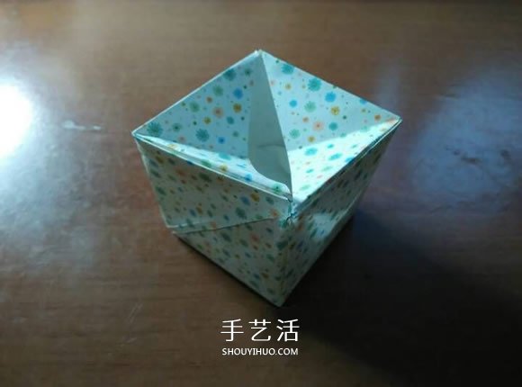 好玩魔术盒的折法图解 可收缩盒子的折法步骤 -  www.shouyihuo.com