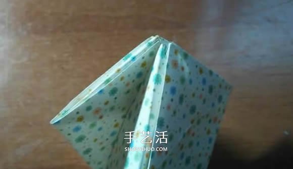 好玩魔术盒的折法图解 可收缩盒子的折法步骤 -  www.shouyihuo.com