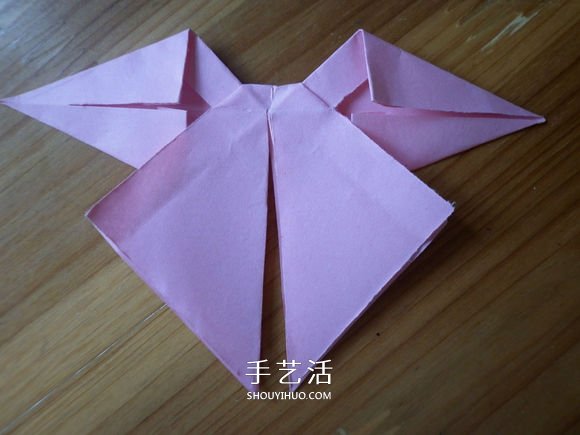 简单易学的折纸蝴蝶结 正方形纸折蝴蝶结折法 -  www.shouyihuo.com