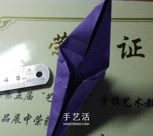玫瑰千纸鹤的折法图解 手工折纸玫瑰千纸鹤 -  www.shouyihuo.com