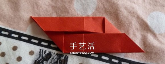 线穿浪漫爱心的折法 创意情人节爱心折纸图解 -  www.shouyihuo.com