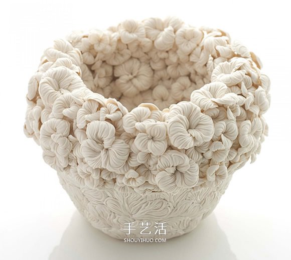 感受手作的精巧 以花草形象堆迭出立体瓷器 -  www.shouyihuo.com