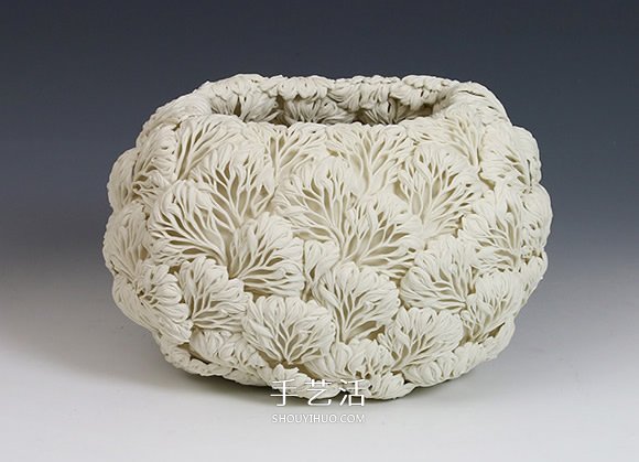 感受手作的精巧 以花草形象堆迭出立体瓷器 -  www.shouyihuo.com