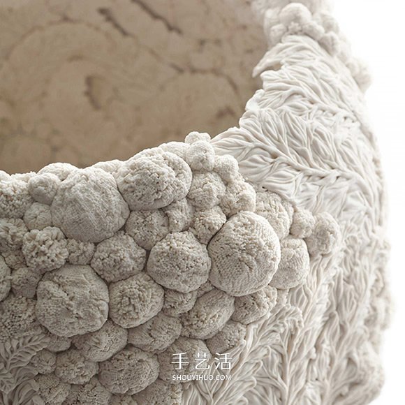 感受手作的精巧 以花草形象堆迭出立体瓷器 -  www.shouyihuo.com