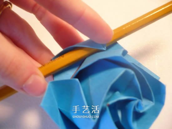 手工玫瑰花怎么叠图解 玫瑰花折叠方法教程 -  www.shouyihuo.com