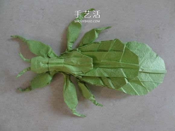 叶虫的折纸方法图解 如何折叶子虫的步骤图 -  www.shouyihuo.com