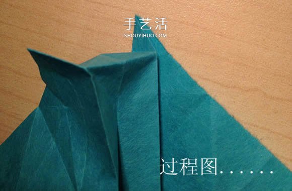 叶虫的折纸方法图解 如何折叶子虫的步骤图 -  www.shouyihuo.com