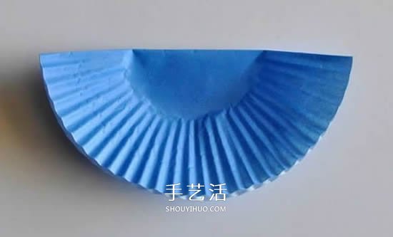 蛋糕纸圣诞树的做法 简单又可爱平面圣诞树DIY -  www.shouyihuo.com