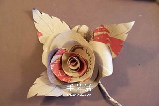 卡纸玫瑰花的做法图解 简单彩色纸玫瑰制作 -  www.shouyihuo.com