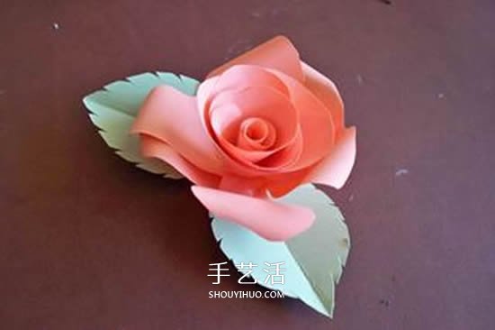 卡纸玫瑰花的做法图解 简单彩色纸玫瑰制作 -  www.shouyihuo.com