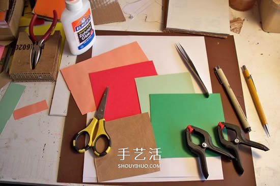 卡纸玫瑰花的做法图解 简单彩色纸玫瑰制作 -  www.shouyihuo.com