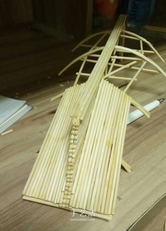 古代战船模型手工制作 纯以一次性筷子完成 -  www.shouyihuo.com