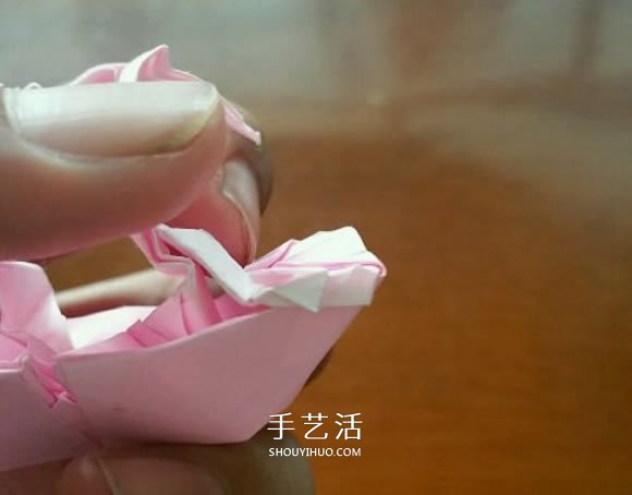 扬帆帆船的折法图解 折纸古代帆船的步骤图 -  www.shouyihuo.com