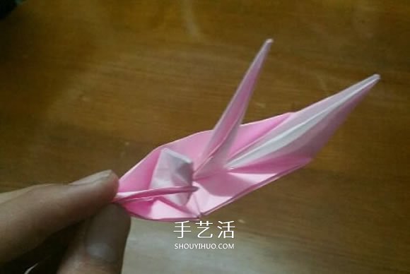 扬帆帆船的折法图解 折纸古代帆船的步骤图 -  www.shouyihuo.com