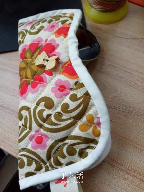 自制眼镜包的方法教程 布艺眼镜包手工制作 -  www.shouyihuo.com