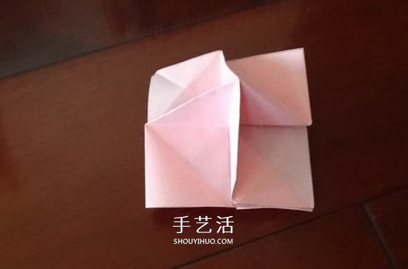 小清新旋转玫瑰的折法 带图解和实拍步骤 -  www.shouyihuo.com