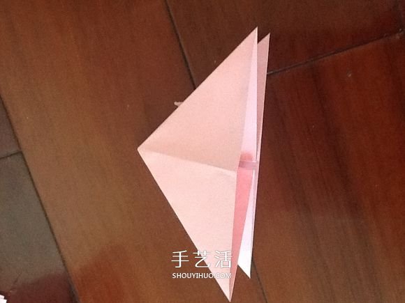 小清新旋转玫瑰的折法 带图解和实拍步骤 -  www.shouyihuo.com