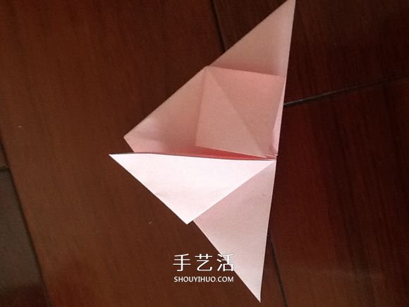 小清新旋转玫瑰的折法 带图解和实拍步骤 -  www.shouyihuo.com