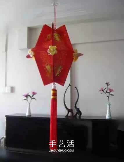 红包怎么做手工 用红包制作新年灯笼的方法 -  www.shouyihuo.com