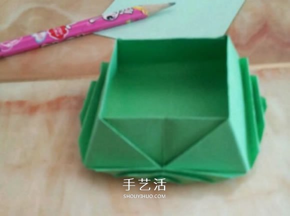 简单手工折纸盒子图解 漂亮的正方形纸盒折法 -  www.shouyihuo.com