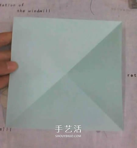 带盖方形包装盒的折法 还包括盒盖上的蝴蝶结 -  www.shouyihuo.com