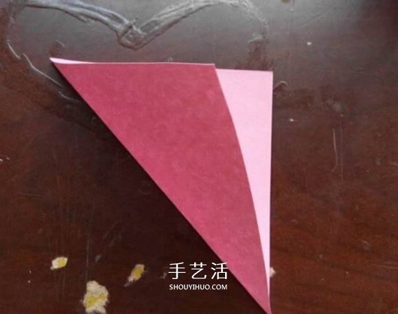超简单的折纸教程 美丽荷花的折法步骤图解 -  www.shouyihuo.com