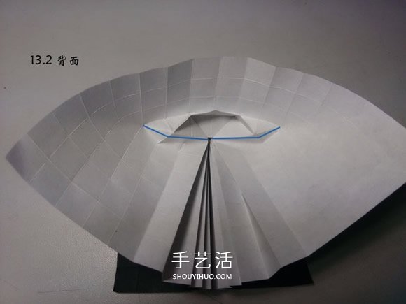 折纸蝴蝶的详细步骤图 手工菜粉蝶的折法图解 -  www.shouyihuo.com
