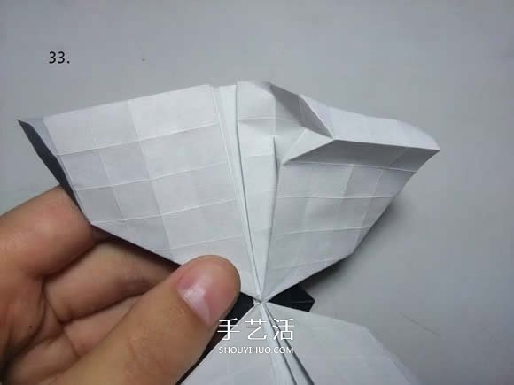 折纸蝴蝶的详细步骤图 手工菜粉蝶的折法图解 -  www.shouyihuo.com