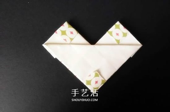 简单格子爱心怎么折 格纹桃心的折叠方法图解 -  www.shouyihuo.com