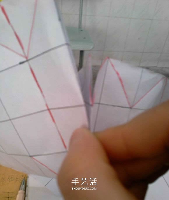 罗斯巴德玫瑰花的折法 折纸卷心福山的步骤图 -  www.shouyihuo.com