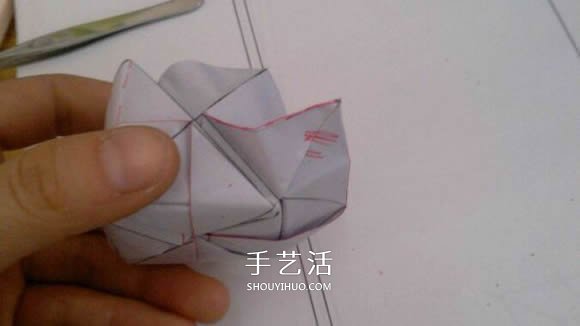罗斯巴德玫瑰花的折法 折纸卷心福山的步骤图 -  www.shouyihuo.com
