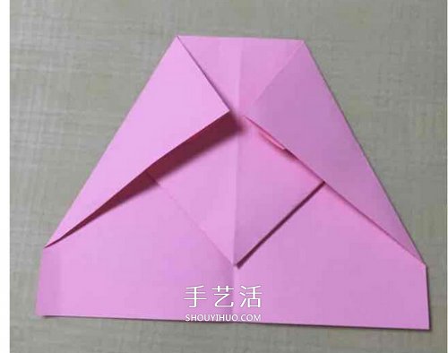 最简单纸飞机折纸图解 飞起来非常平稳持久 -  www.shouyihuo.com