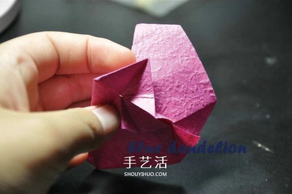浪漫蝴蝶心的折法图解 折纸蝴蝶爱心的步骤图 -  www.shouyihuo.com