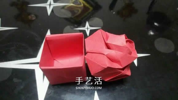 玫瑰纸盒的折法图解 情人节玫瑰礼品盒折纸 -  www.shouyihuo.com