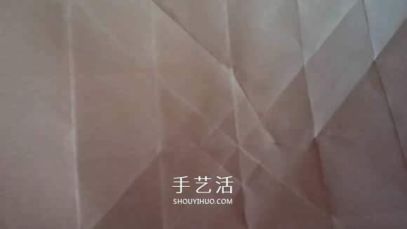 玫瑰纸盒的折法图解 情人节玫瑰礼品盒折纸 -  www.shouyihuo.com