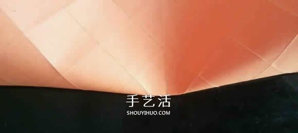 玫瑰纸盒的折法图解 情人节玫瑰礼品盒折纸 -  www.shouyihuo.com