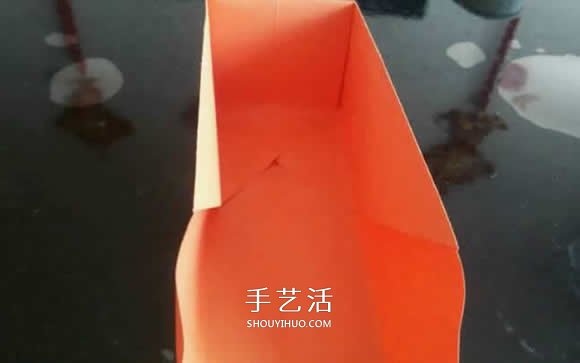 玫瑰纸盒的折法图解 情人节玫瑰礼品盒折纸 -  www.shouyihuo.com