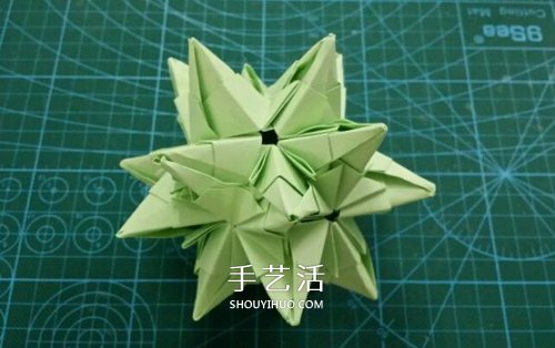 怎么折纸星星花球图解 发射光芒立体星星的折法 -  www.shouyihuo.com