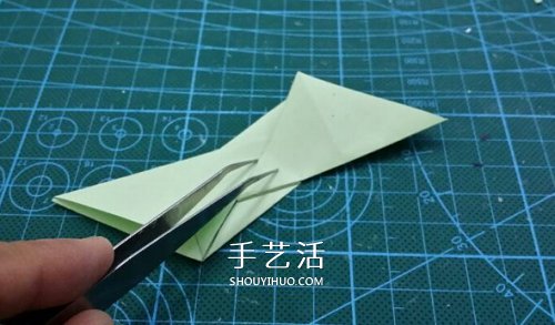 怎么折纸星星花球图解 发射光芒立体星星的折法 -  www.shouyihuo.com