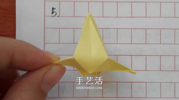 五瓣佐藤玫瑰折法图解 怎么折佐藤玫瑰花步骤 -  www.shouyihuo.com